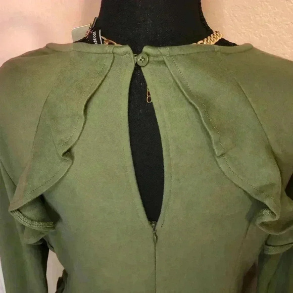 Green Ruffle Long Sleeve Wrap Tie Dress - Picture 9 of 10